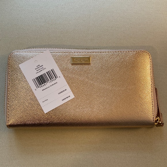 NWT Kate Spade Rose Gold Wallet - Picture 1 of 2